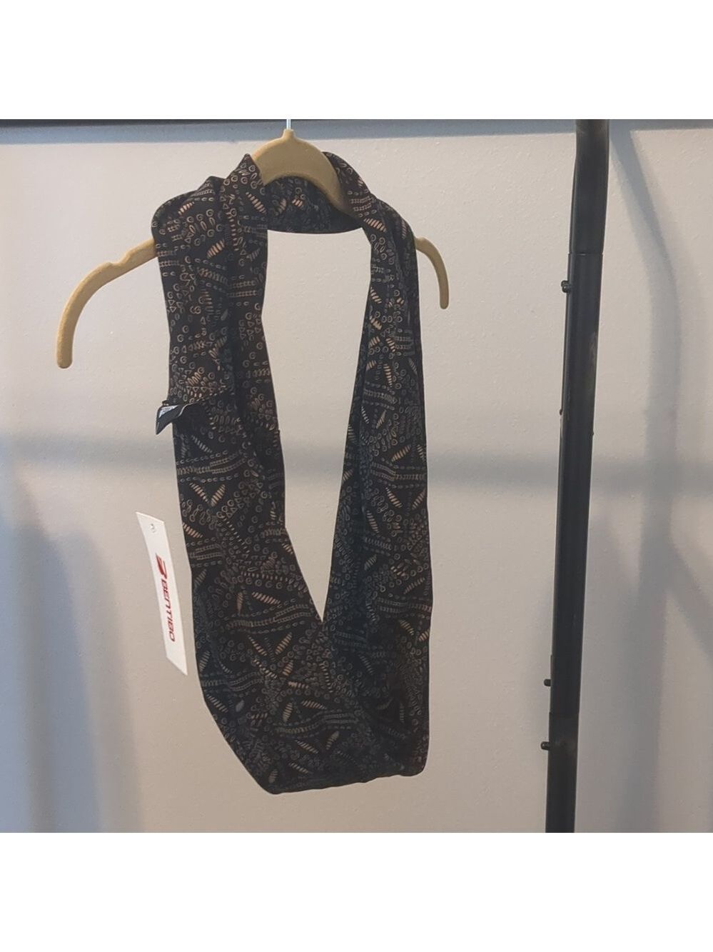 New women's scarf